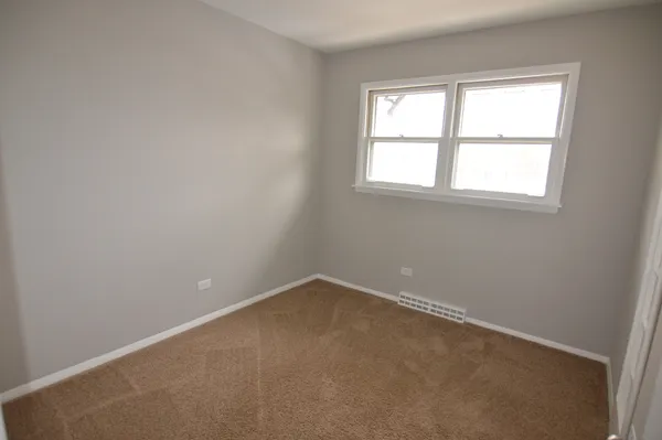 $369,900 | 34550 North Wilson Road, Ingleside, IL 60041