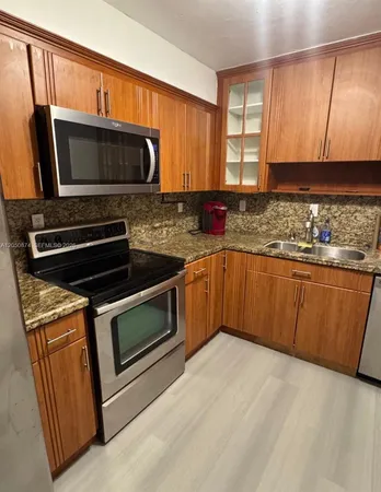 $2,300 | 7300 Northwest 17th Street, Unit 408, Plantation, FL 33313