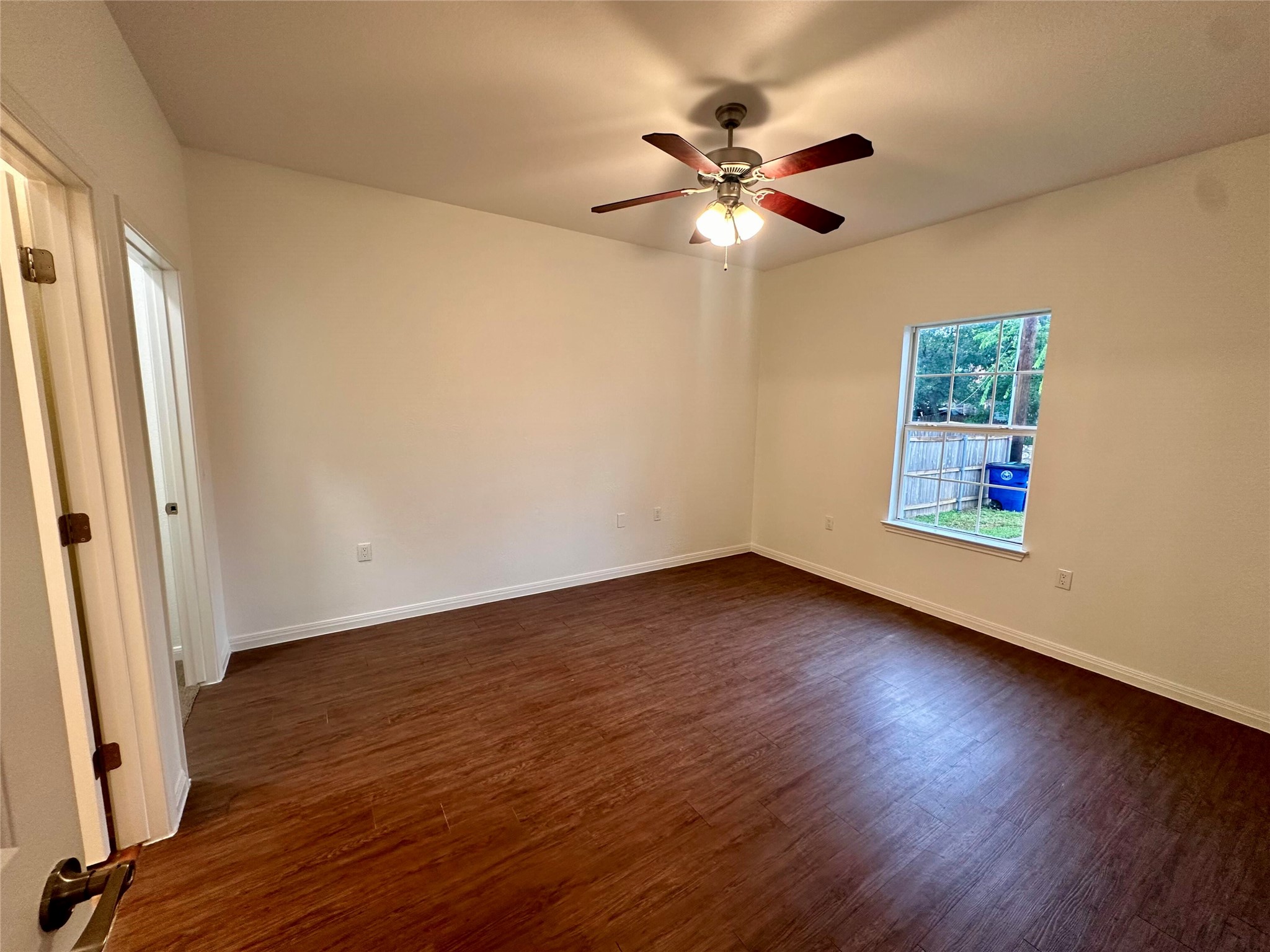 4713 Santa Anna Street Austin, TX 78721 - Photo 5 of 34