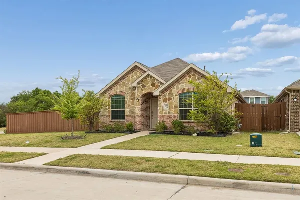$2,200 | 4001 Fairmont Lane, Crandall, TX 75114