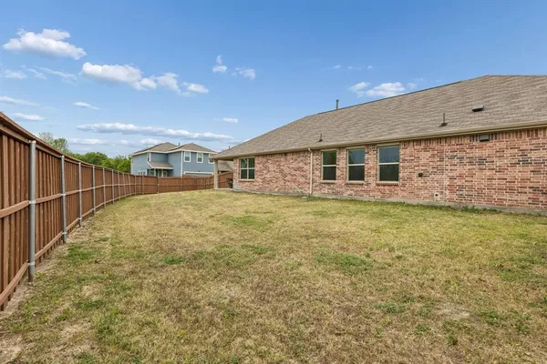 $2,200 | 4001 Fairmont Lane, Crandall, TX 75114