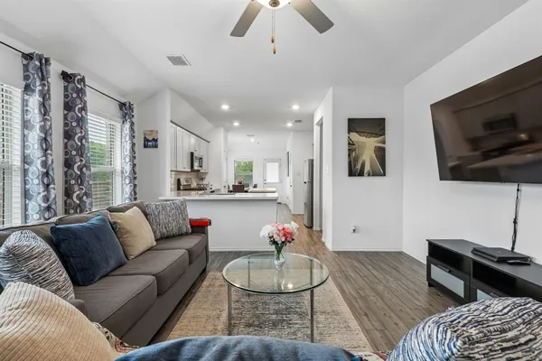 $2,200 | 4001 Fairmont Lane, Crandall, TX 75114