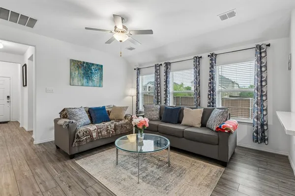 $2,200 | 4001 Fairmont Lane, Crandall, TX 75114