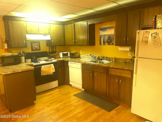 $189,000 | 11 K Overlook Lane North, Warrensburg, NY 12817