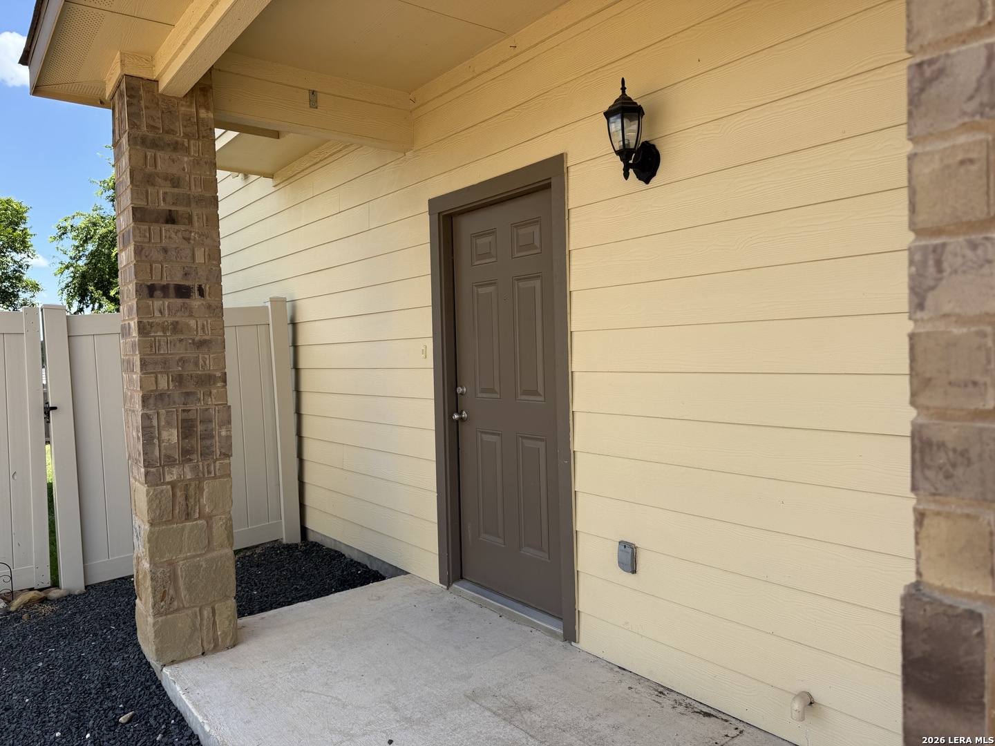 1139 Renee Way Seguin, TX 78155 - Photo 2 of 12