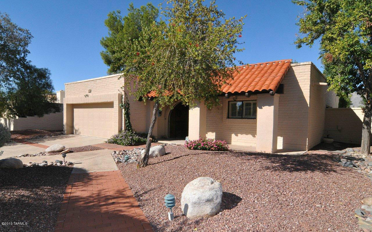 3680 North River Canyon Road Tucson, AZ 85750 - Photo 1 of 16