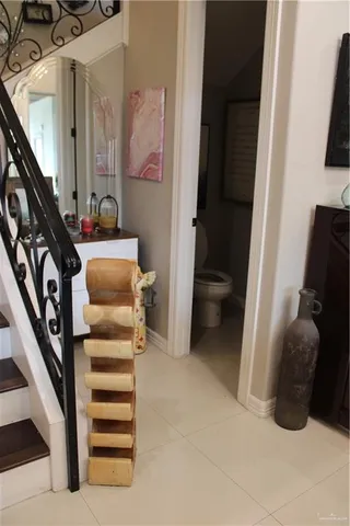 a view of entryway and workspace