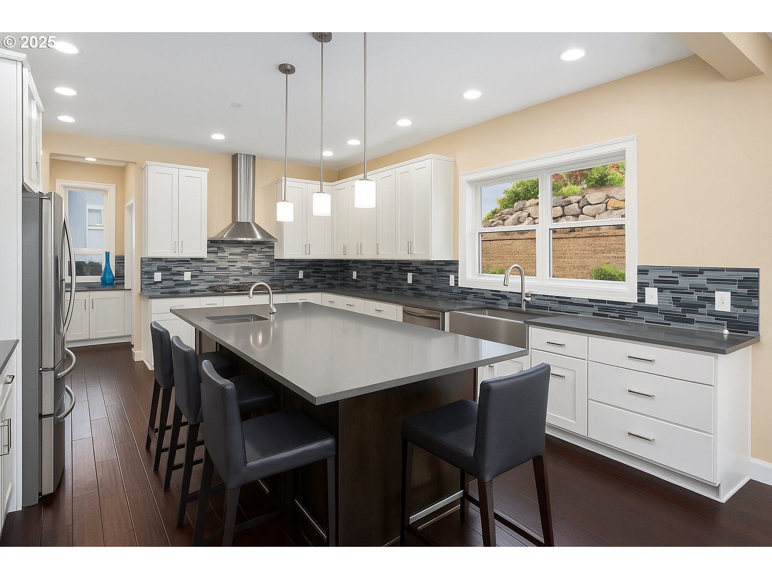 3537 Northwest 18th Circle Camas, WA 98607 - Photo 8 of 48