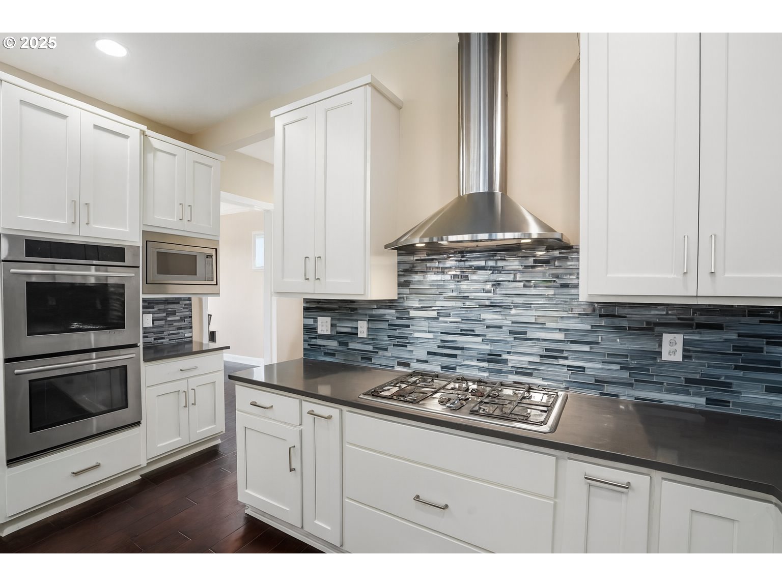 3537 Northwest 18th Circle Camas, WA 98607 - Photo 10 of 48