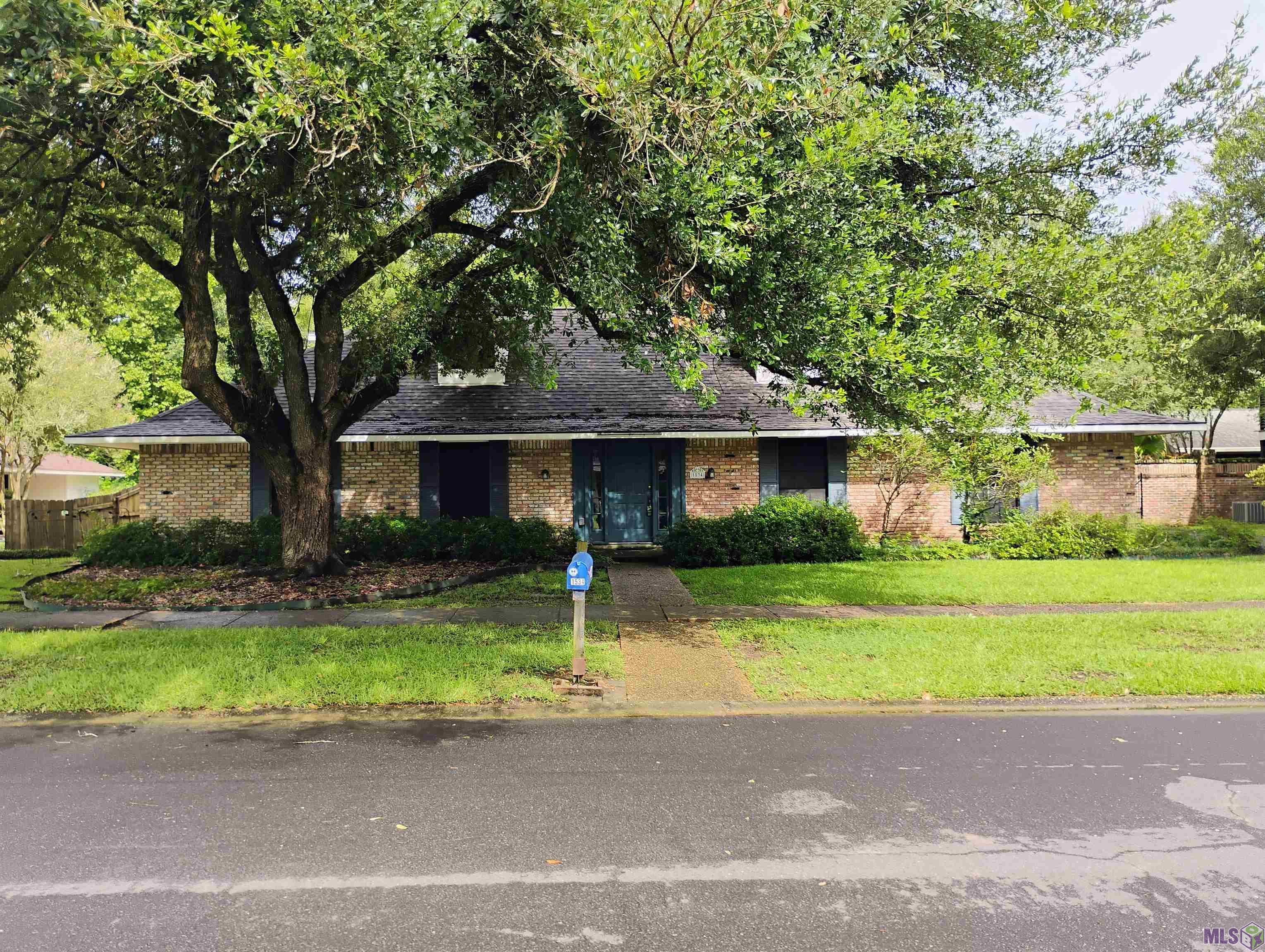 1534 Leycester Drive Baton Rouge, LA 70808 - Photo 2 of 13