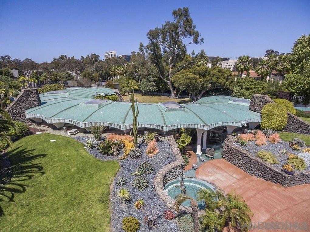 9805 Blackgold Road La Jolla, CA 92037 - Photo 29 of 32 an outdoor space with lots of trees
