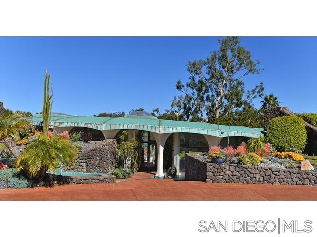 9805 Blackgold Road La Jolla, CA 92037 - Photo 4 of 32 a outdoor view
