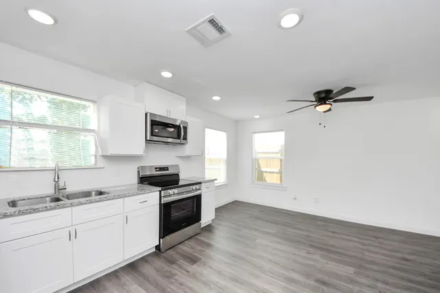 $1,450 | 8125 Laura Koppe Road, Unit A, Houston, TX 77028