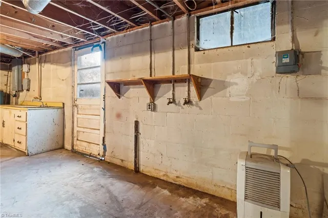 $199,900 | 3824 West Old Highway 64, Lexington, NC 27295