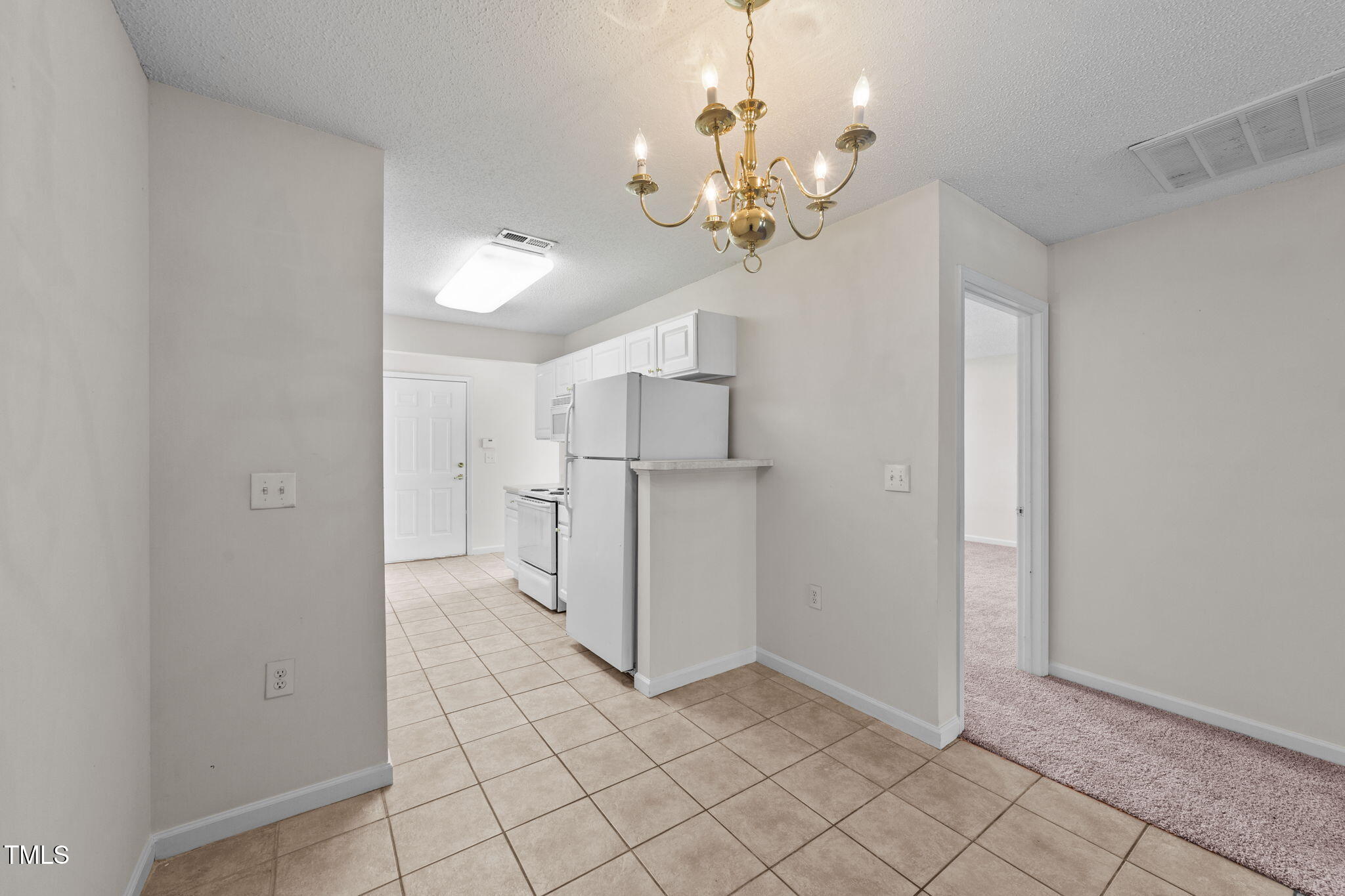 11370 Clubhaven Place, Unit 103 Raleigh, NC 27617 - Photo 14 of 38 24-web-or-mls-VB4A7295