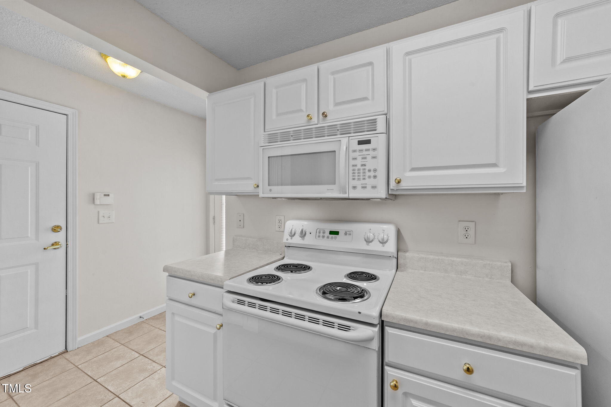 11370 Clubhaven Place, Unit 103 Raleigh, NC 27617 - Photo 18 of 38 27-web-or-mls-VB4A7316