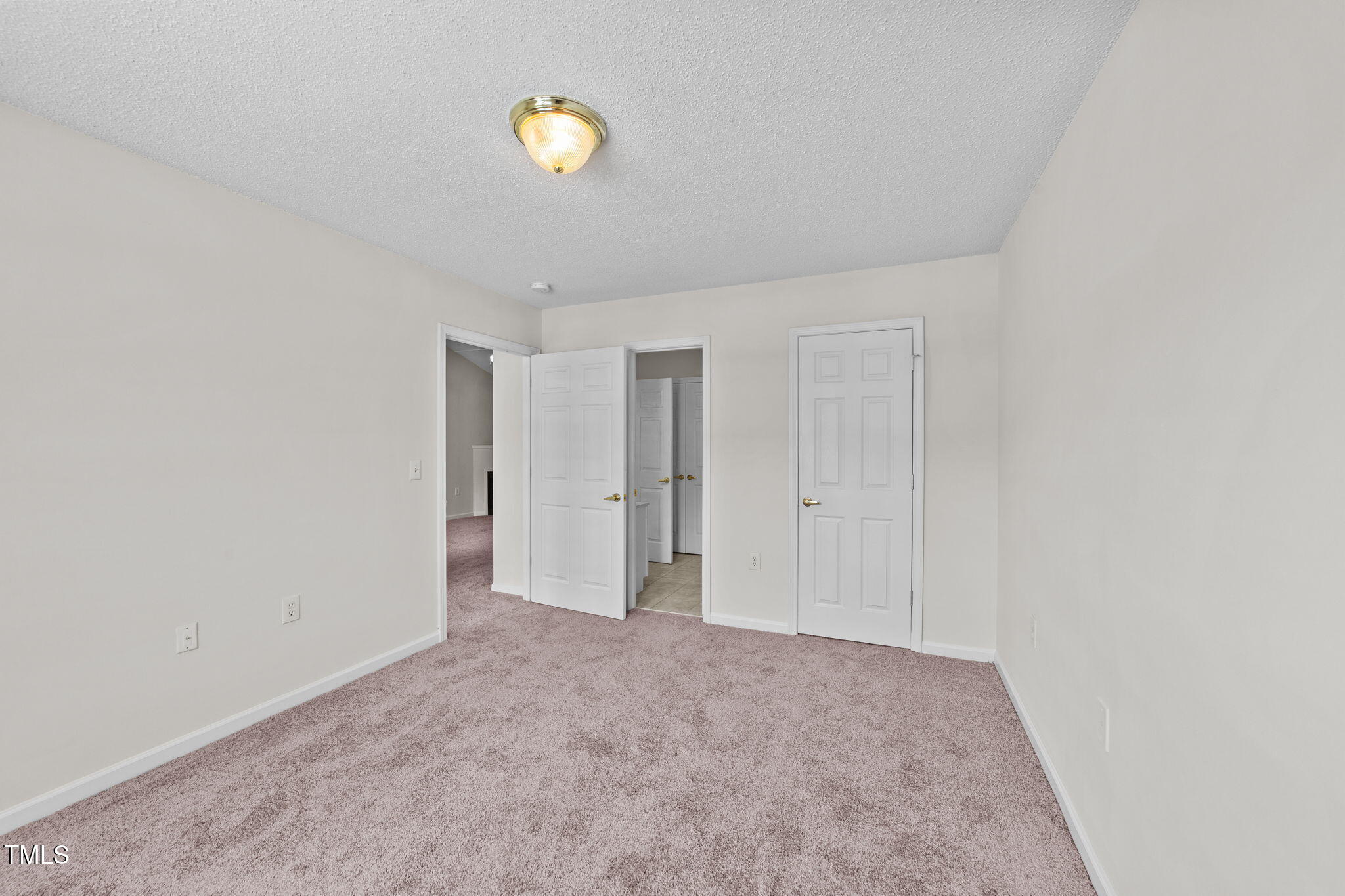 11370 Clubhaven Place, Unit 103 Raleigh, NC 27617 - Photo 22 of 38 16-web-or-mls-VB4A7256