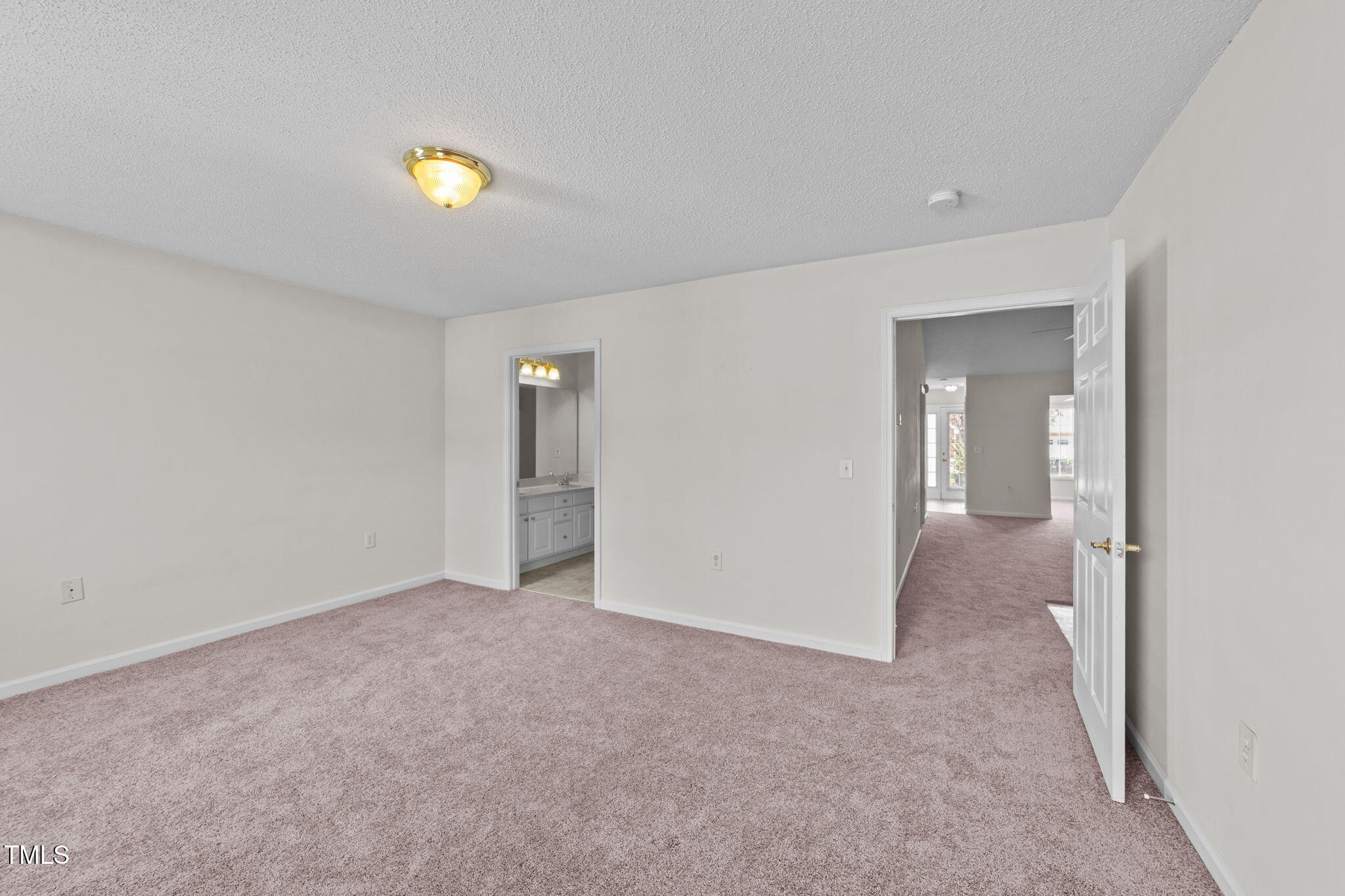 11370 Clubhaven Place, Unit 103 Raleigh, NC 27617 - Photo 28 of 38 34-web-or-mls-VB4A7340