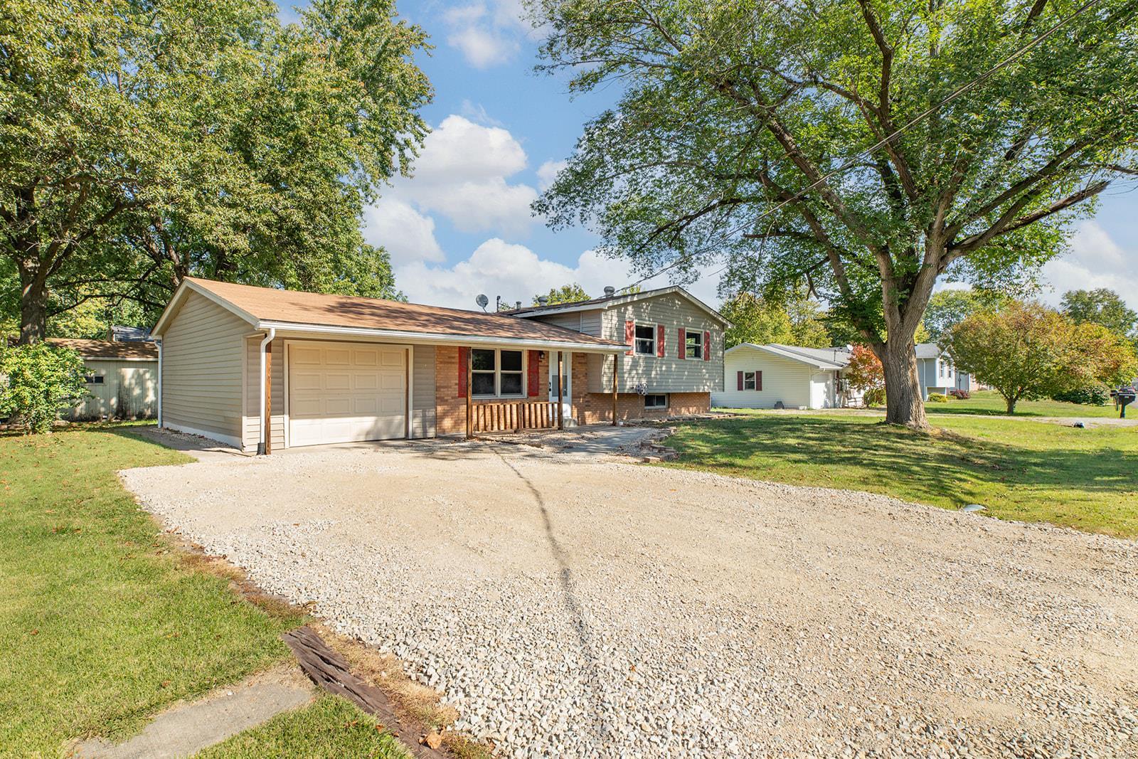206 Edwin Street Brighton, IL 62012 - Photo 4 of 36