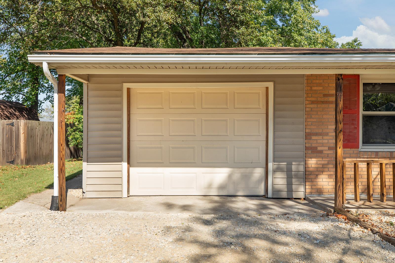 206 Edwin Street Brighton, IL 62012 - Photo 5 of 36