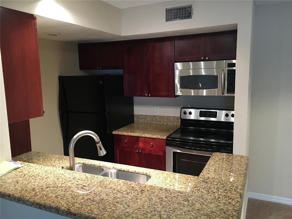 5120 Conroy Road, Unit 516 Orlando, FL 32811 - Photo 5 of 13