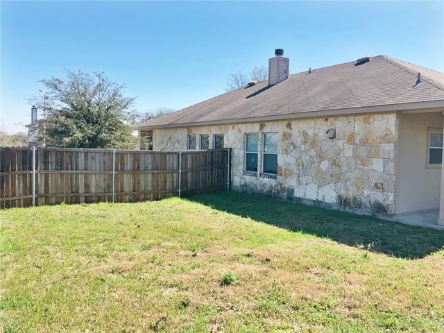 $2,099 | 300 Golden Eagle Lane, Leander, TX 78641