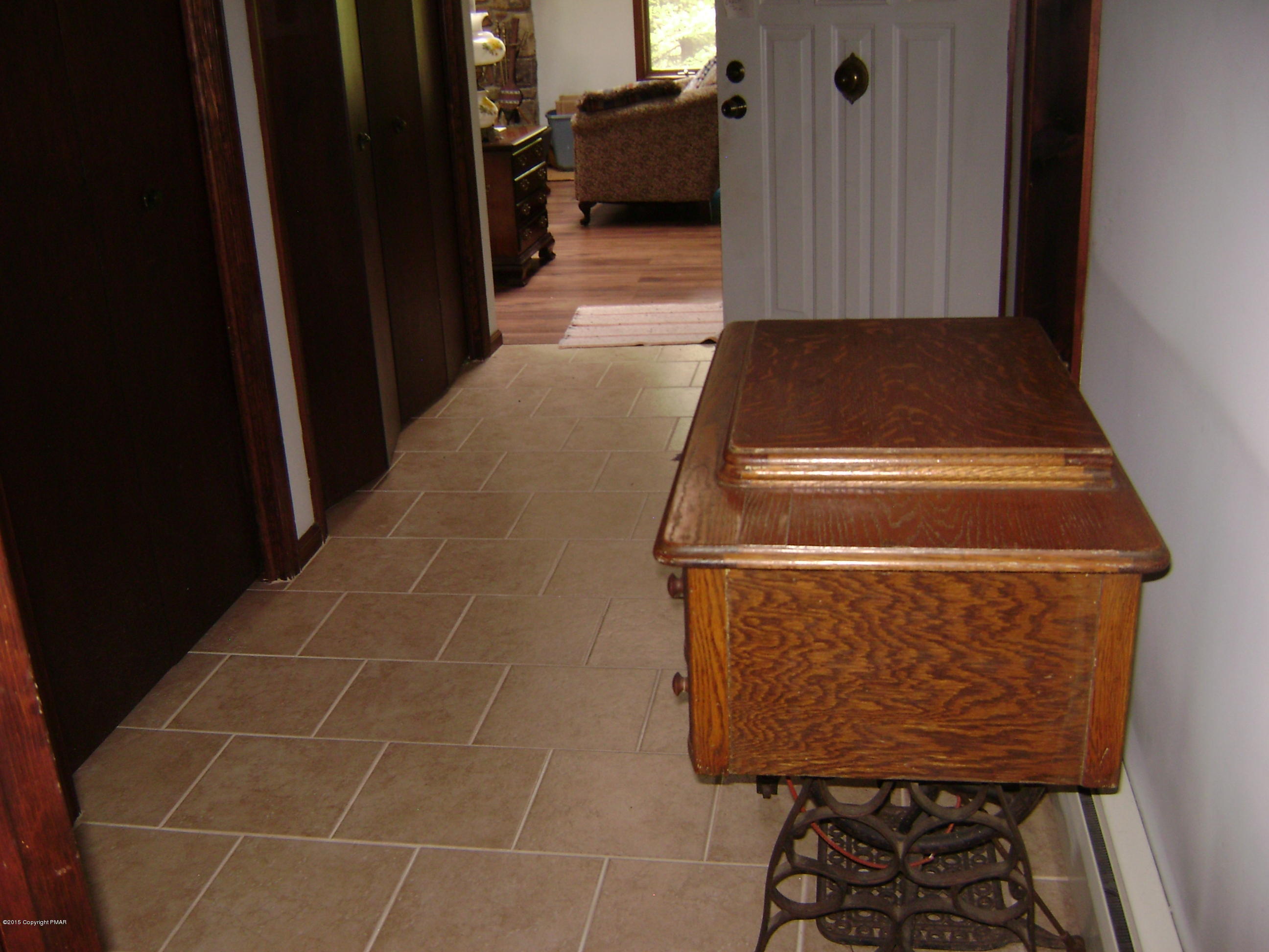 307 King Arthur Road Blakeslee, PA 18610 - Photo 11 of 19 MASCF307 (12)