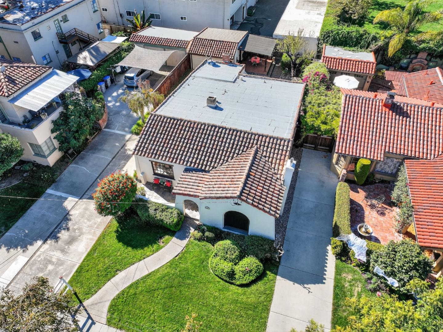 1087 Merle Avenue San Jose, CA 95125 - Photo 48 of 49 an aerial view of a house with a garden and deck
