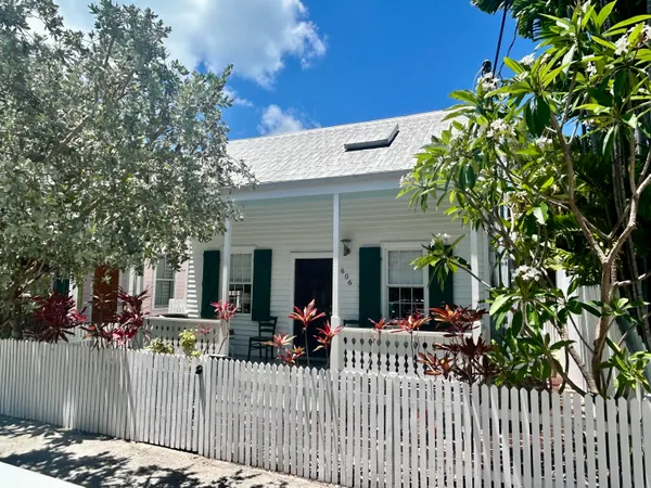$1,750,000 | 606 Grinnell Street, Key West, FL 33040