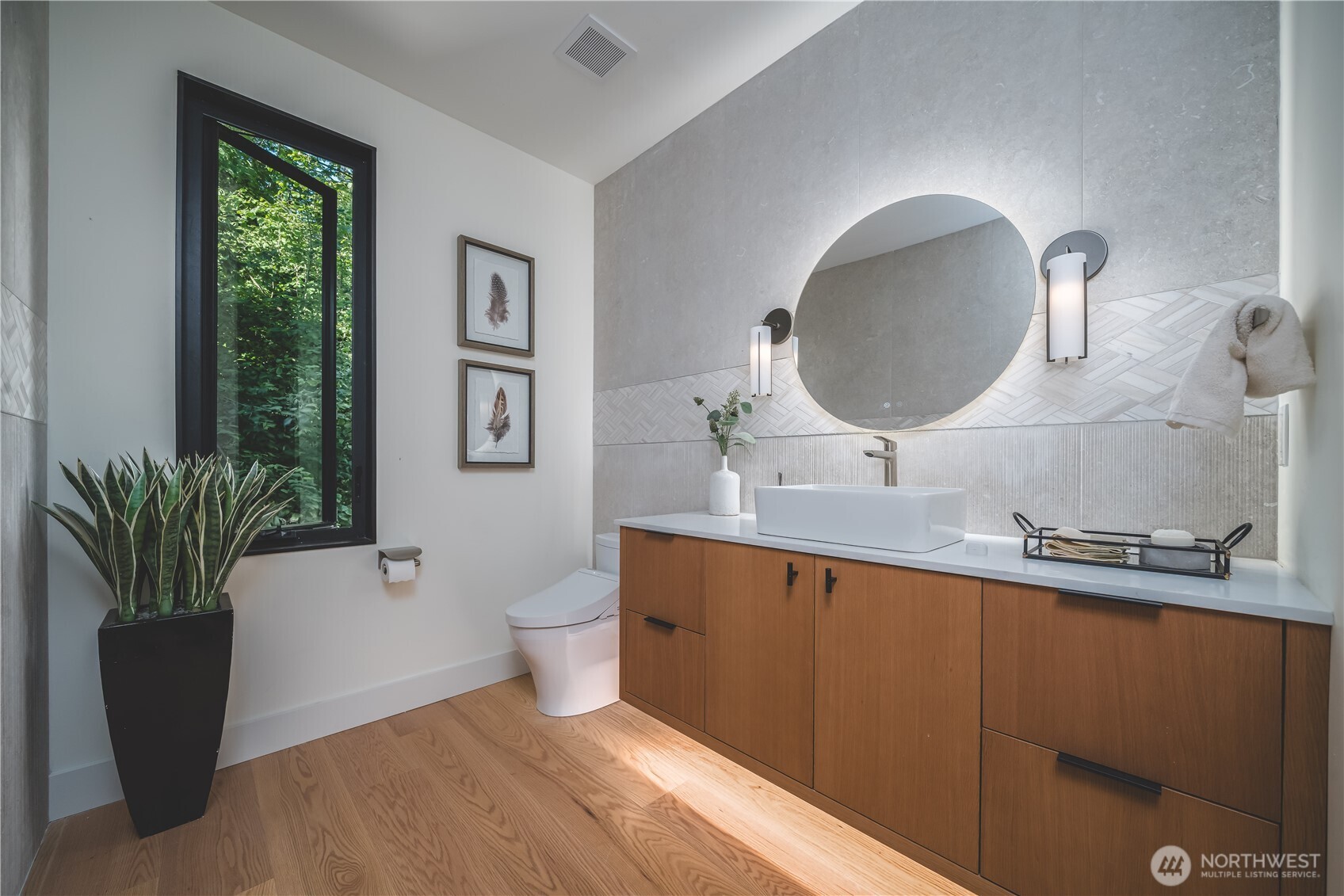 1017 California Lane Southwest Seattle, WA 98116 - Photo 15 of 40