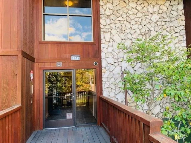 $2,250 | 1579 Lincoln Avenue, Unit 201, San Rafael, CA 94901