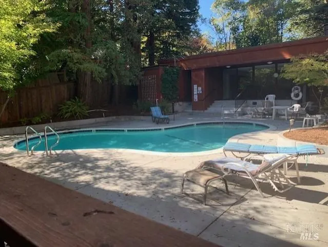 $2,250 | 1579 Lincoln Avenue, Unit 201, San Rafael, CA 94901