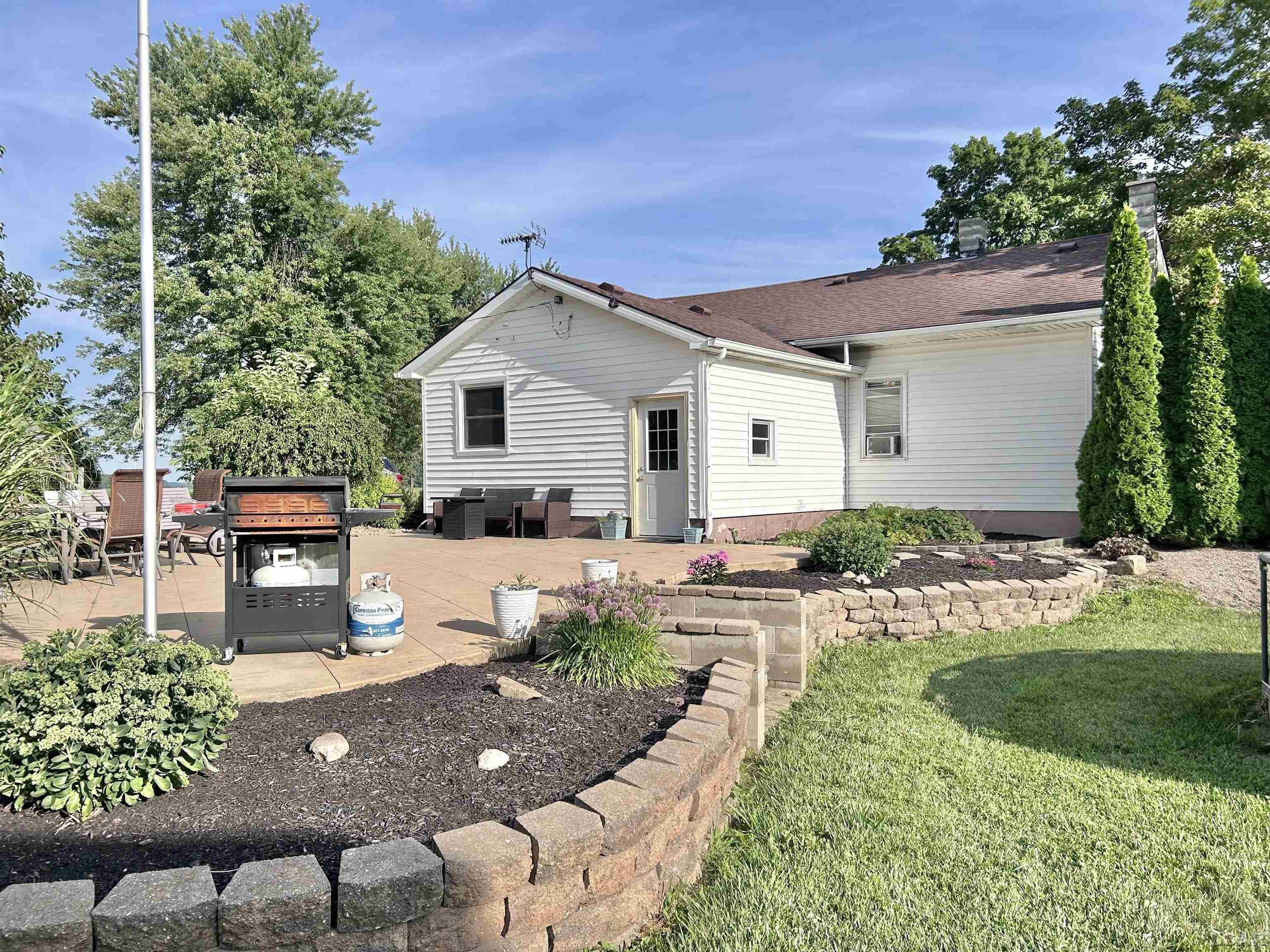 13776 Wabash Road Morenci, MI 49256 - Photo 3 of 25