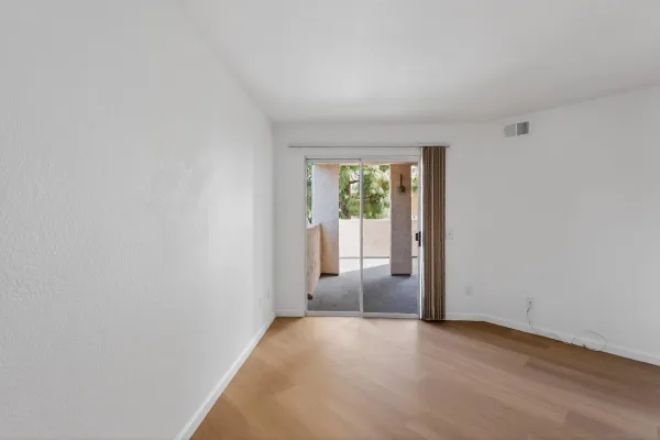 $3,100 | 7087 Camino Degrazia, Unit 148, San Diego, CA 92111
