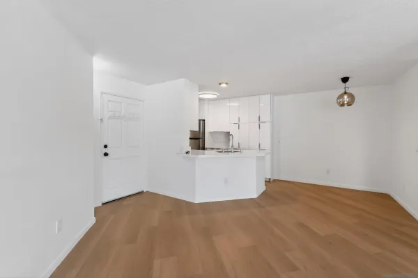 $3,100 | 7087 Camino Degrazia, Unit 148, San Diego, CA 92111