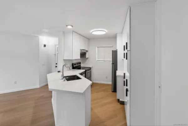 $3,100 | 7087 Camino Degrazia, Unit 148, San Diego, CA 92111