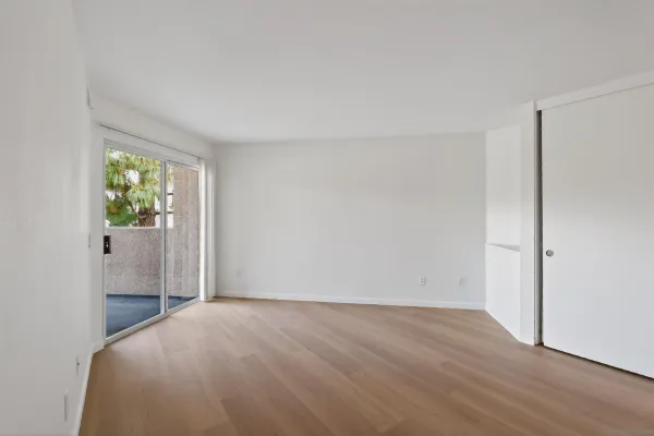 $3,100 | 7087 Camino Degrazia, Unit 148, San Diego, CA 92111