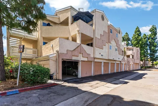 $3,100 | 7087 Camino Degrazia, Unit 148, San Diego, CA 92111