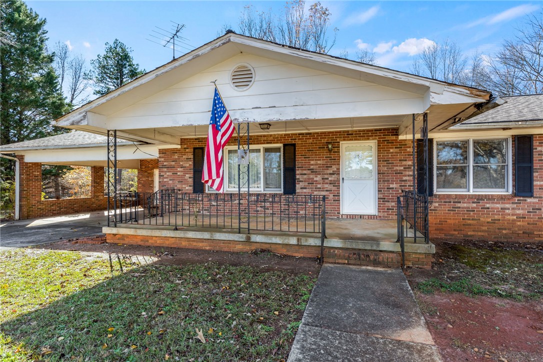 251 Mountain Estates Road Pickens, SC 29671 - Photo 4 of 24 Gallery Image 4