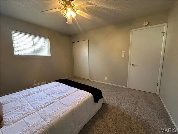 $189,000 | 390 Hwy Drive, St. Clair, MO 63077