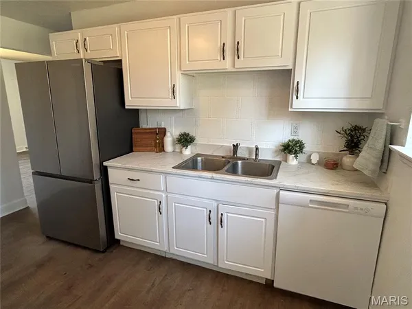 $189,000 | 390 Hwy Drive, St. Clair, MO 63077