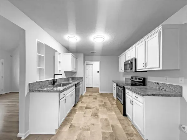 $271,000 | 5806 Waggoner Court, Rex, GA 30273