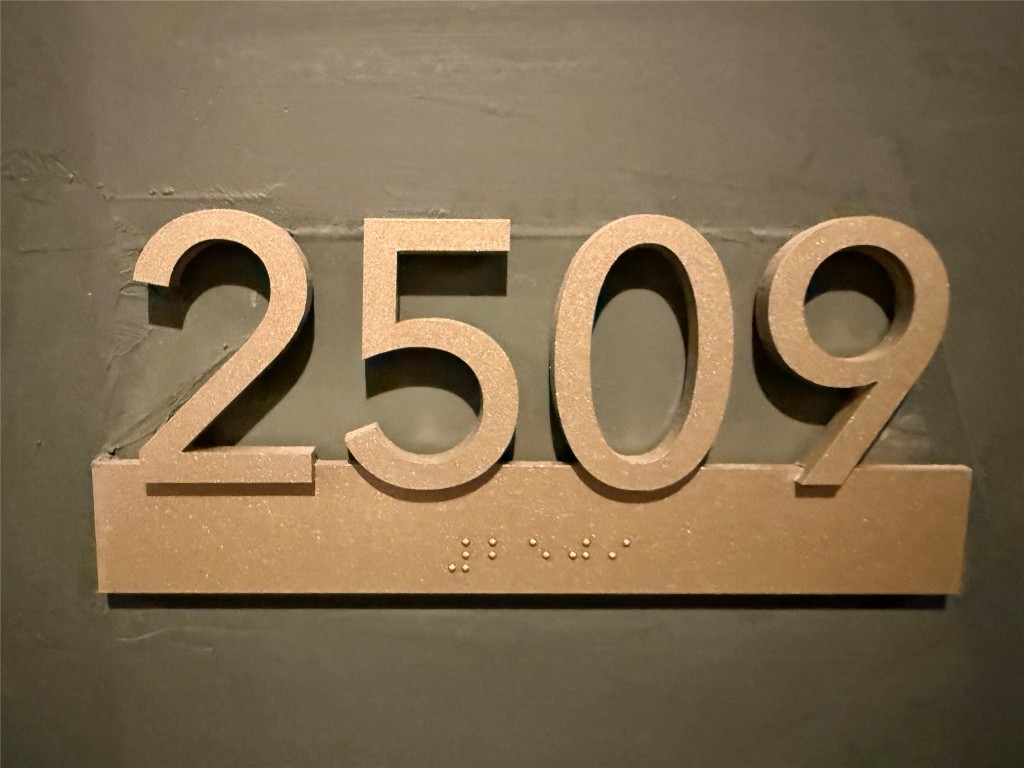 48 East Avenue, Unit 2509 Austin, TX 78701 - Photo 23 of 30 a close up of a sink and a vanity