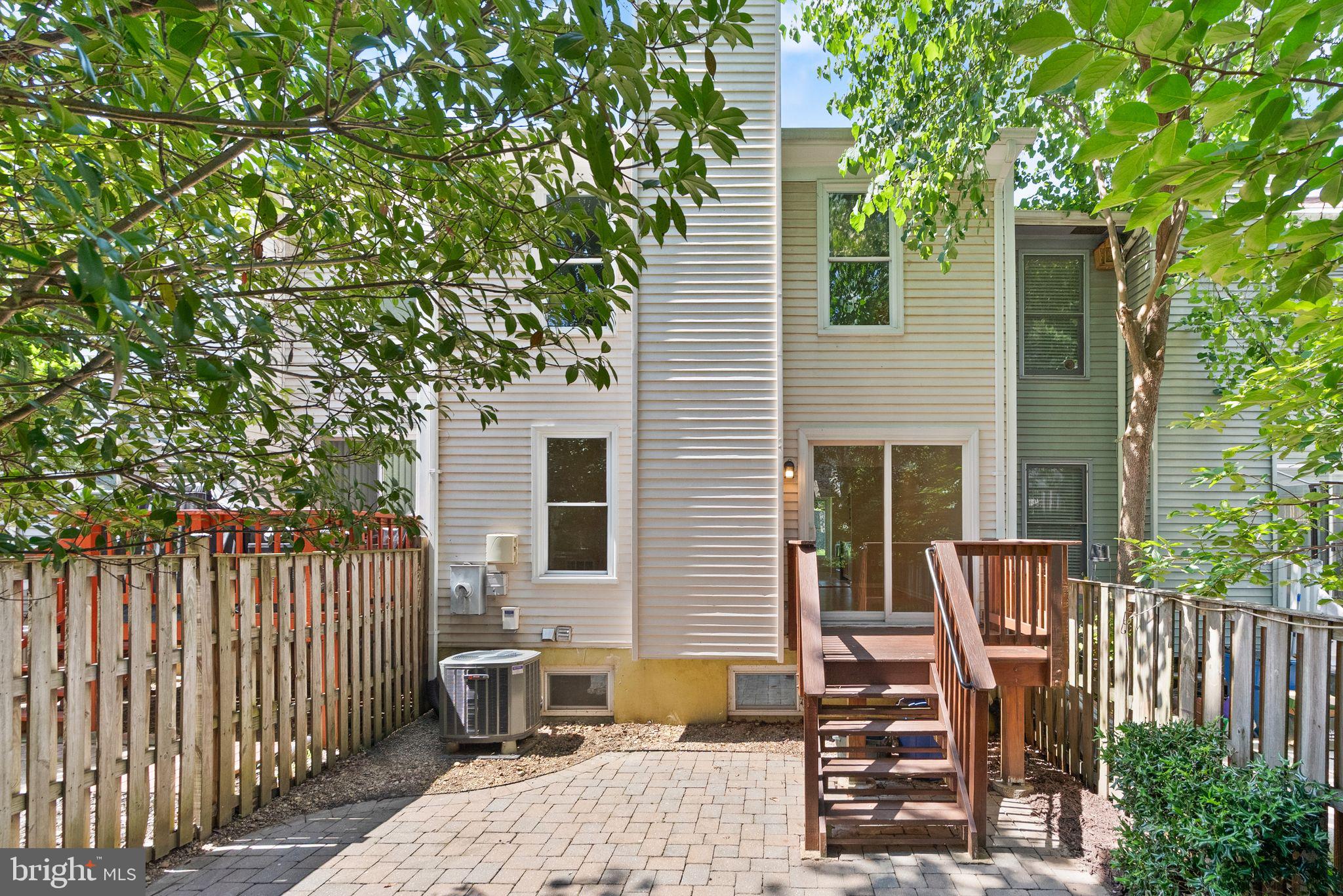 7390 Stream Way Springfield, VA 22152 - Photo 33 of 35 Backyard view