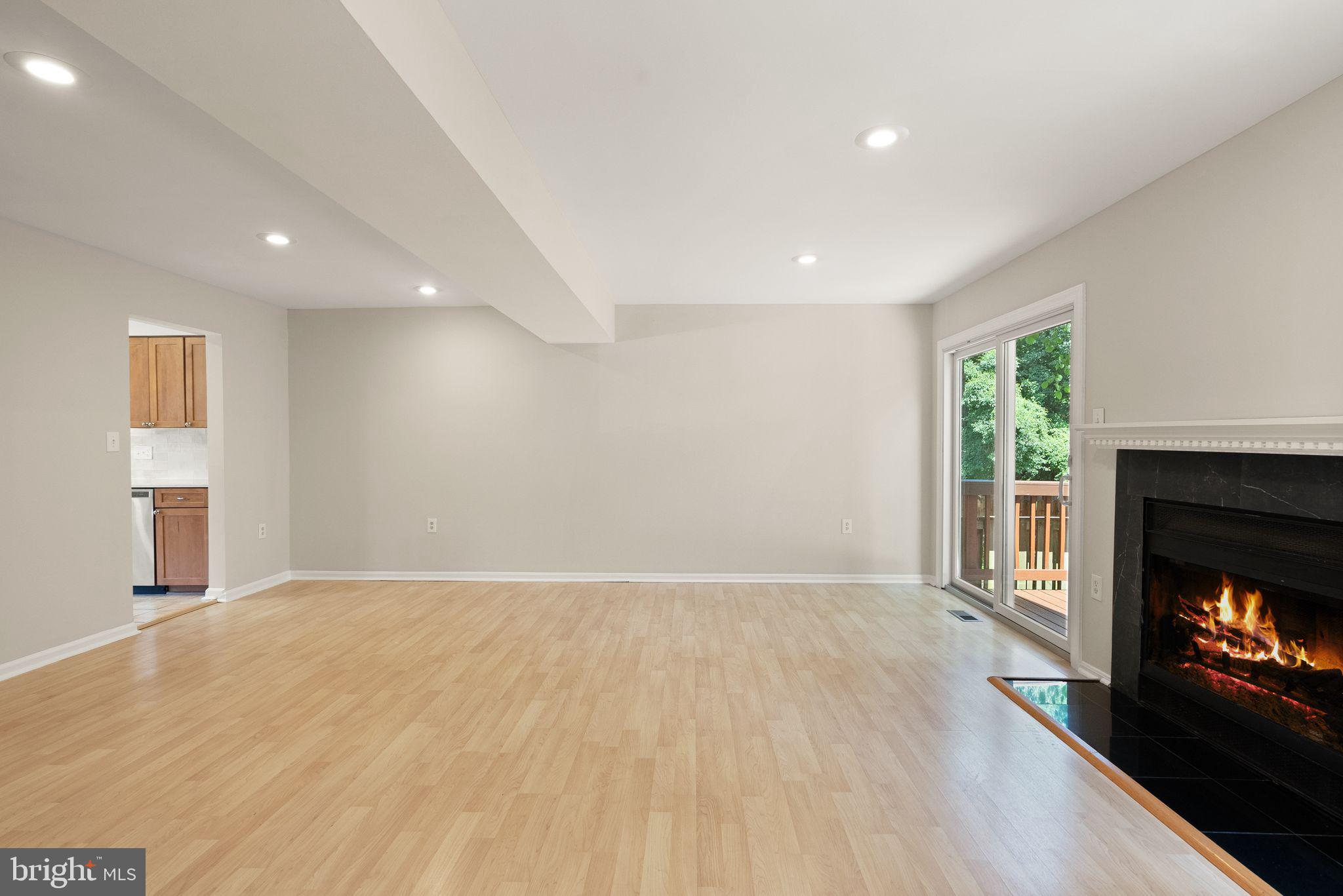 7390 Stream Way Springfield, VA 22152 - Photo 10 of 35 Lamintate flooring
