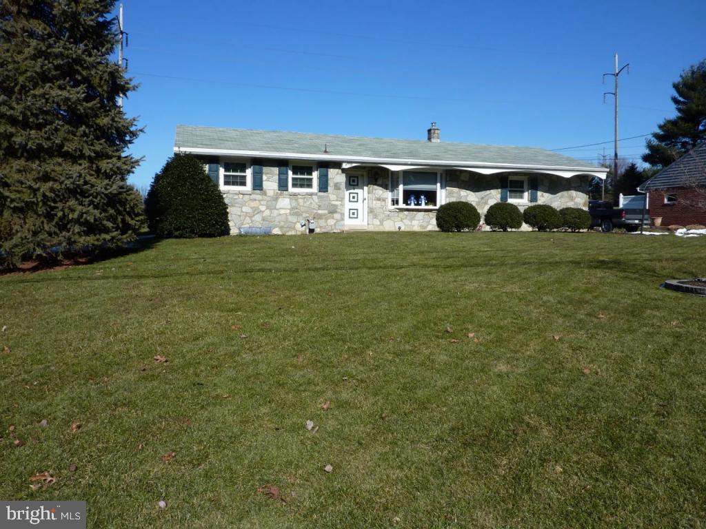 2738 Brookfield Road Lancaster, PA 17601 - Photo 1 of 42