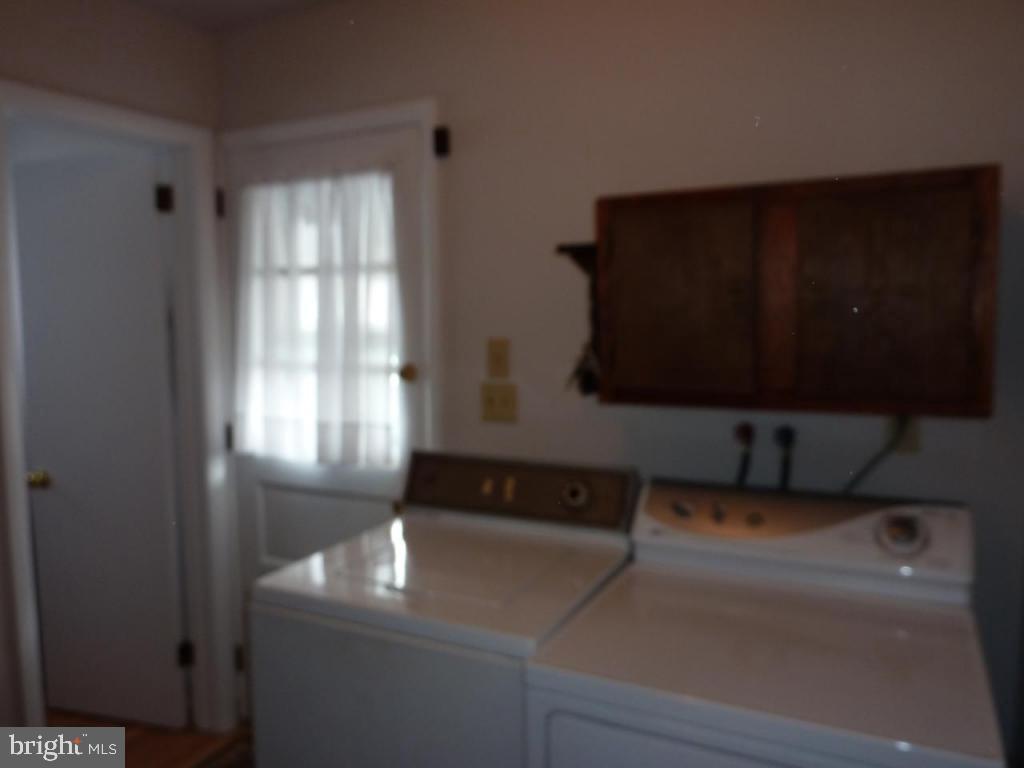 2738 Brookfield Road Lancaster, PA 17601 - Photo 17 of 42