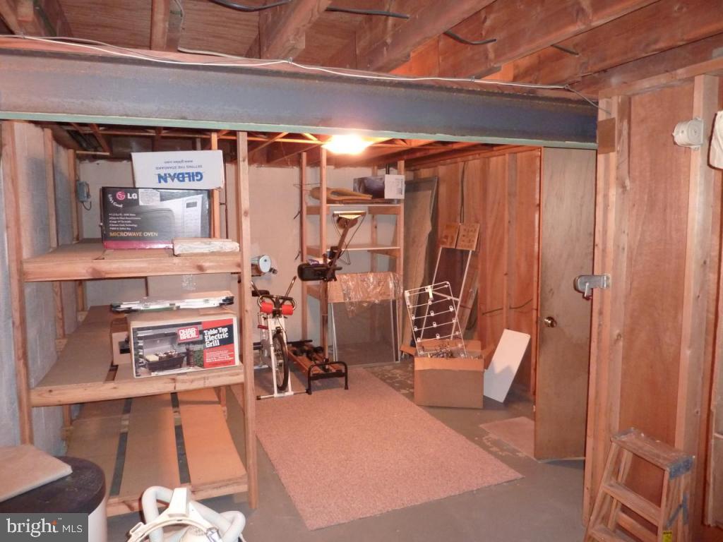 2738 Brookfield Road Lancaster, PA 17601 - Photo 25 of 42
