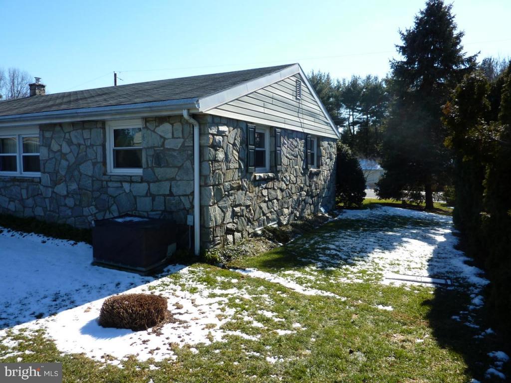 2738 Brookfield Road Lancaster, PA 17601 - Photo 33 of 42