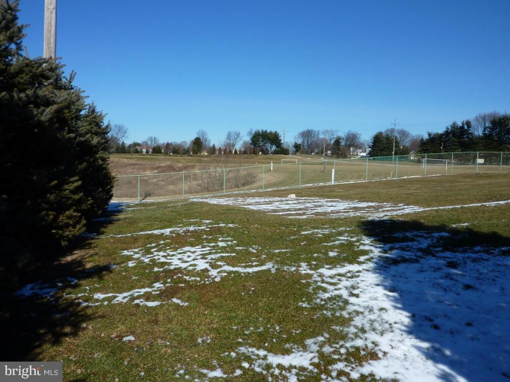 2738 Brookfield Road Lancaster, PA 17601 - Photo 39 of 42